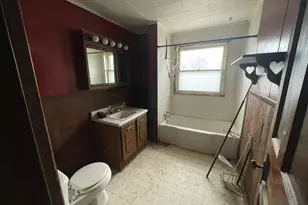 203 E Washington St, Avon, IL 61415 - Photo 12