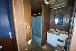 203 E Washington St, Avon, IL 61415 - Photo 10