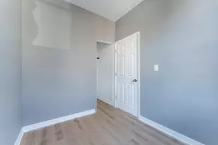 2643 W 21st Pl, Chicago, IL 60608 - Photo 8