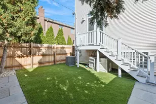 1702 N Maplewood Ave, Chicago, IL 60647 - Photo 24