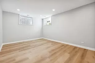 1702 N Maplewood Ave, Chicago, IL 60647 - Photo 22