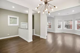 2726 N St Louis Ave, Chicago, IL 60647 - Photo 2