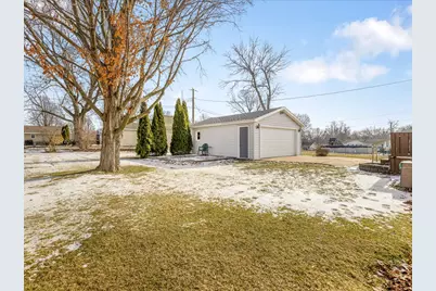 205 N Seward Street, Winnebago, IL 61088 - Photo 28