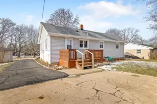 205 N Seward St, Winnebago, IL 61088 - Photo 26