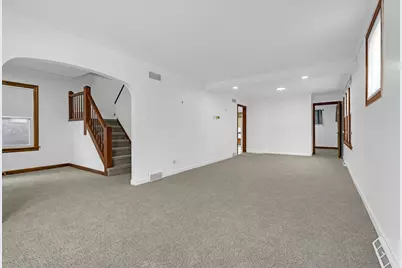 108 S Cornell Avenue, Villa Park, IL 60181 - Photo 10