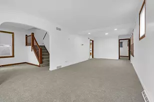 108 S Cornell Ave, Villa Park, IL 60181 - Photo 10