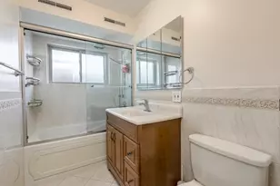 8606 Lillibet Terrace, Morton Grove, IL 60053 - Photo 14