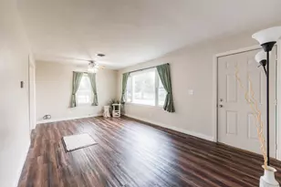 210 S Malta Rd, Malta, IL 60150 - Photo 4