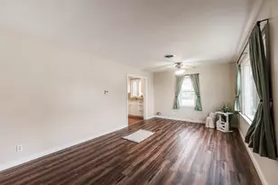 210 S Malta Rd, Malta, IL 60150 - Photo 2