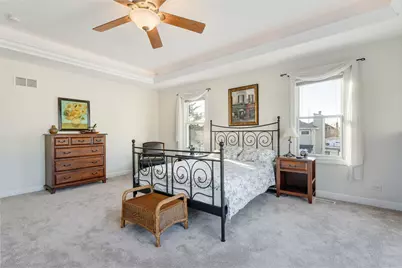 1686 Greenleaf Avenue, Des Plaines, IL 60018 - Photo 18