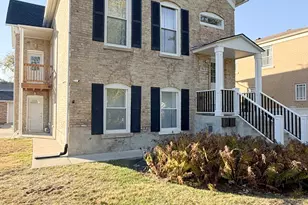 [Address not provided], Skokie, IL 60076 - Photo 2