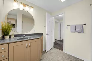 990 Quail Ct, Bradley, IL 60915 - Photo 12