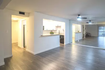 800 Brook Drive #1, Streamwood, IL 60107 - Photo 6