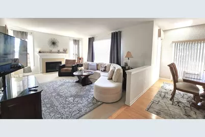 1204 Frederick Court, Elgin, IL 60120 - Photo 8