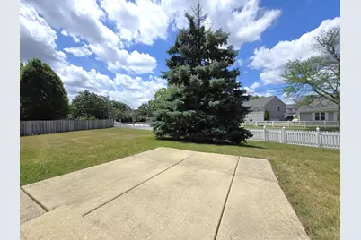 1204 Frederick Court, Elgin, IL 60120 - Photo 24