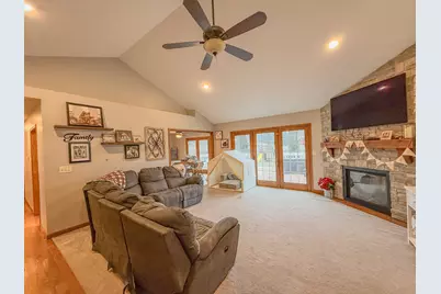 10052 Landmark Drive, Rock Falls, IL 61071 - Photo 10