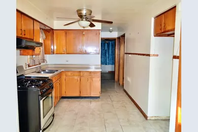 9238 S Normal Avenue, Chicago, IL 60620 - Photo 4