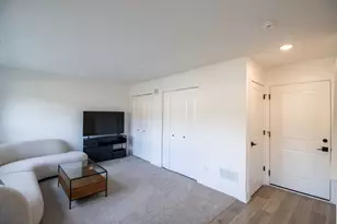 8380 Miami Ave, Morton Grove, IL 60053 - Photo 18