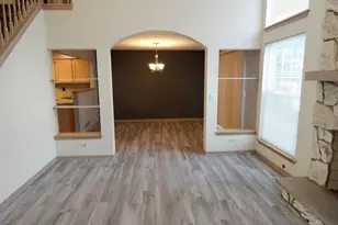 2223 Seaver Ln, Hoffman Estates, IL 60169 - Photo 8