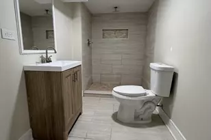 633 E 153rd St, Phoenix, IL 60426 - Photo 20