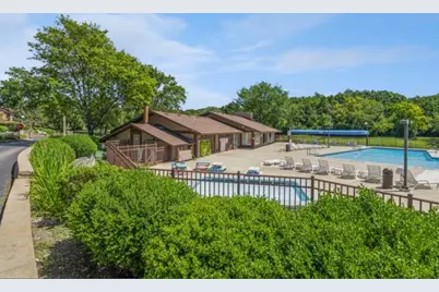 63 Aspen Colony #8, Fox Lake, IL 60020 - Photo 8