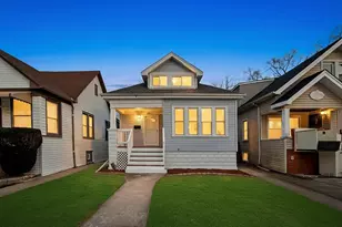 10813 S Eggleston Ave, Chicago, IL 60628 - Photo 1