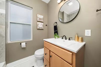 10813 S Eggleston Avenue, Chicago, IL 60628 - Photo 16