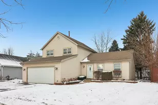 237 Commonwealth Dr, Bolingbrook, IL 60440 - Photo 2