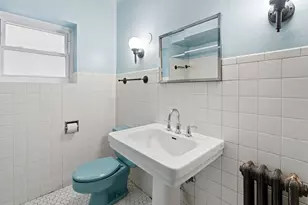 2600 W North Shore Ave, Chicago, IL 60645 - Photo 18