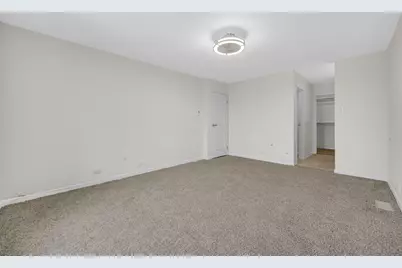 900 W Sunset Drive #405, Glenwood, IL 60425 - Photo 6