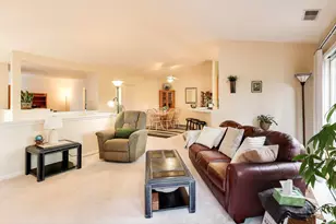 6648 Weather Hill Dr, Willowbrook, IL 60527 - Photo 6