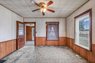 224 E Holden St, Tolono, IL 61880 - Photo 8