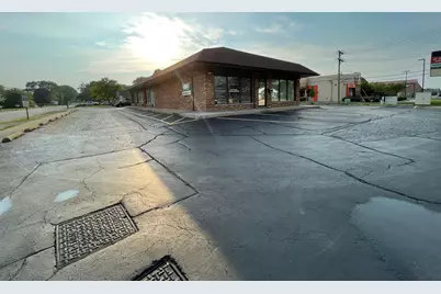 613 Front Street, McHenry, IL 60050 - Photo 2