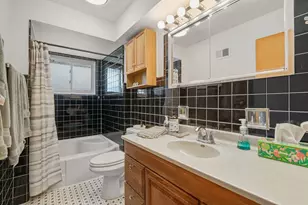 10551 Essex St, Westchester, IL 60154 - Photo 12