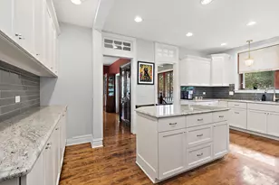 8609 W 121st St, Palos Park, IL 60464 - Photo 8