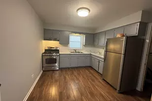 5484 W Higgins Ave, Chicago, IL 60630 - Photo 10