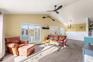 142 Sunrise Ct, Loda, IL 60948 - Photo 8