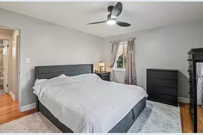 2444 W Berwyn Avenue #1N, Chicago, IL 60625 - Photo 12