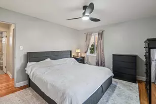 2444 W Berwyn Ave, Chicago, IL 60625 - Photo 12
