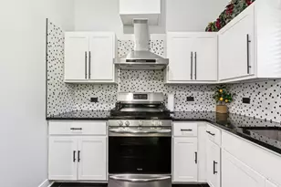 122 W Helen Rd, Palatine, IL 60067 - Photo 8