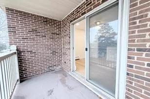 460 N Wilke Rd, Palatine, IL 60074 - Photo 8