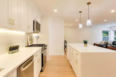 832 N Delphia Avenue, Park Ridge, IL 60068 - Photo 6