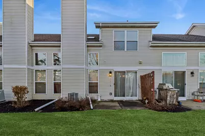 18 Peach Tree Court, Algonquin, IL 60102 - Photo 2