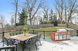 2803 Hidden Valley Ct, Carpentersville, IL 60110 - Photo 26