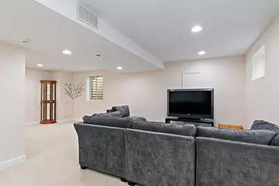 2803 Hidden Valley Court, Carpentersville, IL 60110 - Photo 22