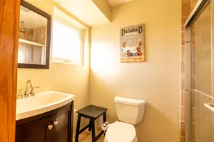 1436 Greenview Ct, Schaumburg, IL 60193 - Photo 8