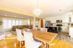 1436 Greenview Ct, Schaumburg, IL 60193 - Photo 2