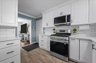 1302 Cary Rd, Algonquin, IL 60102 - Photo 6