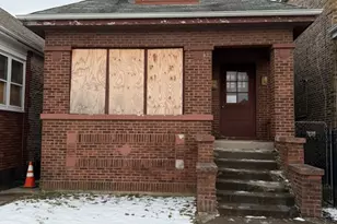 3515 W 59th Pl, Chicago, IL 60629 - Photo 1