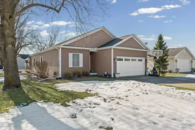 207 E School Street, Royal, IL 61871 - Photo 2